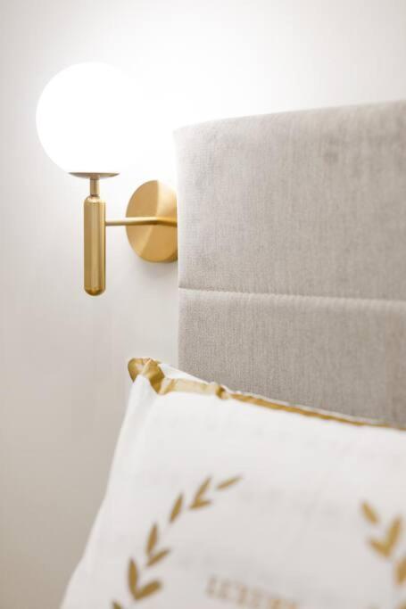 Luxury #3 By Ototo