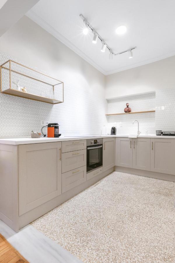 Apartment Luxury #3 By Ototo